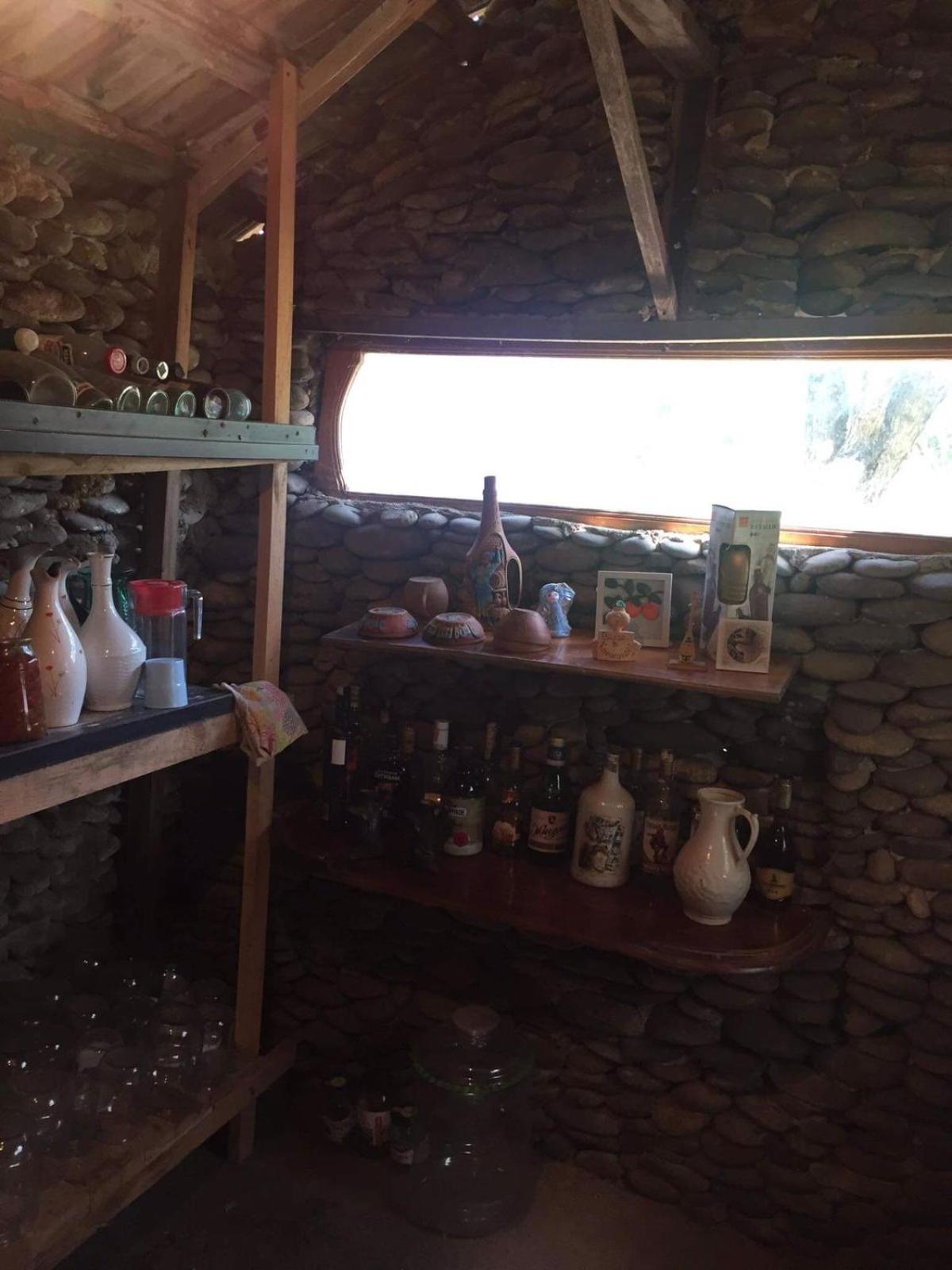 Mera Hostel Partskhanaqanevi Buitenkant foto