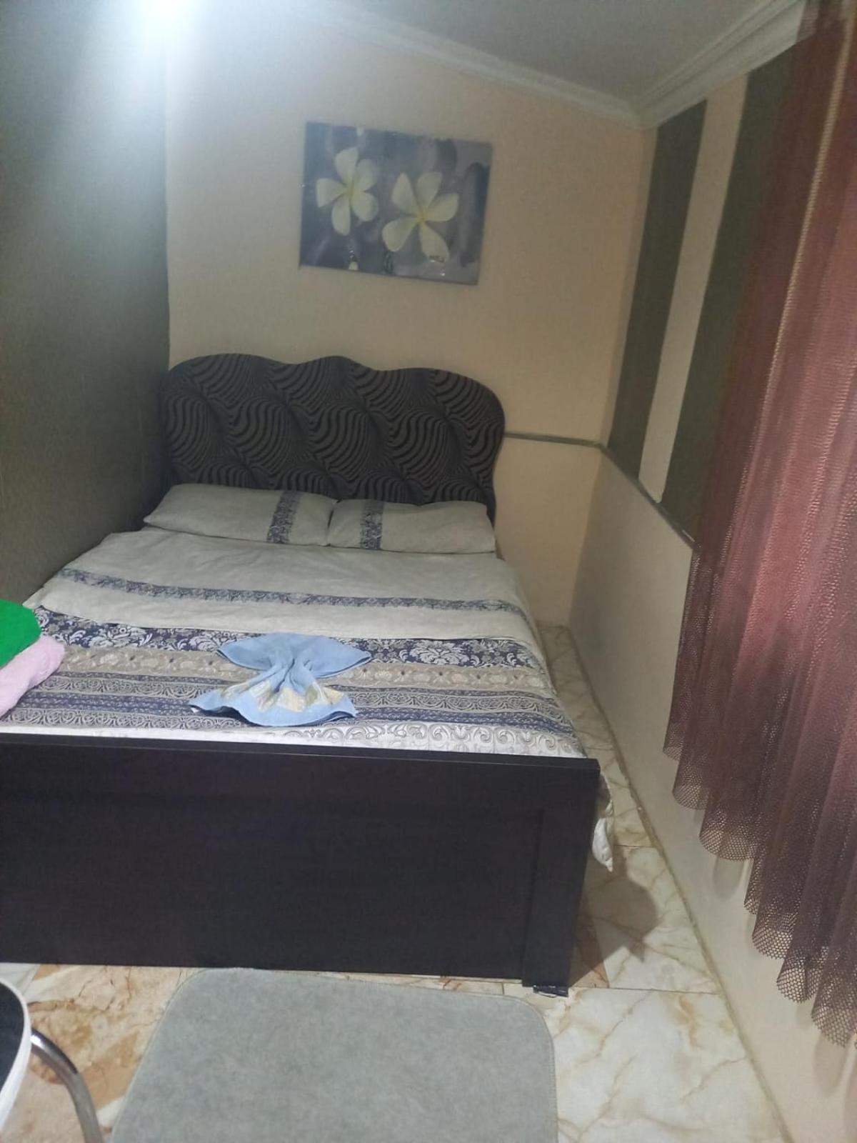 Mera Hostel Partskhanaqanevi Buitenkant foto